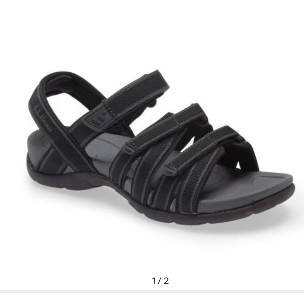 L.L. bean womens sz 6 black strapped sandals water shoes
